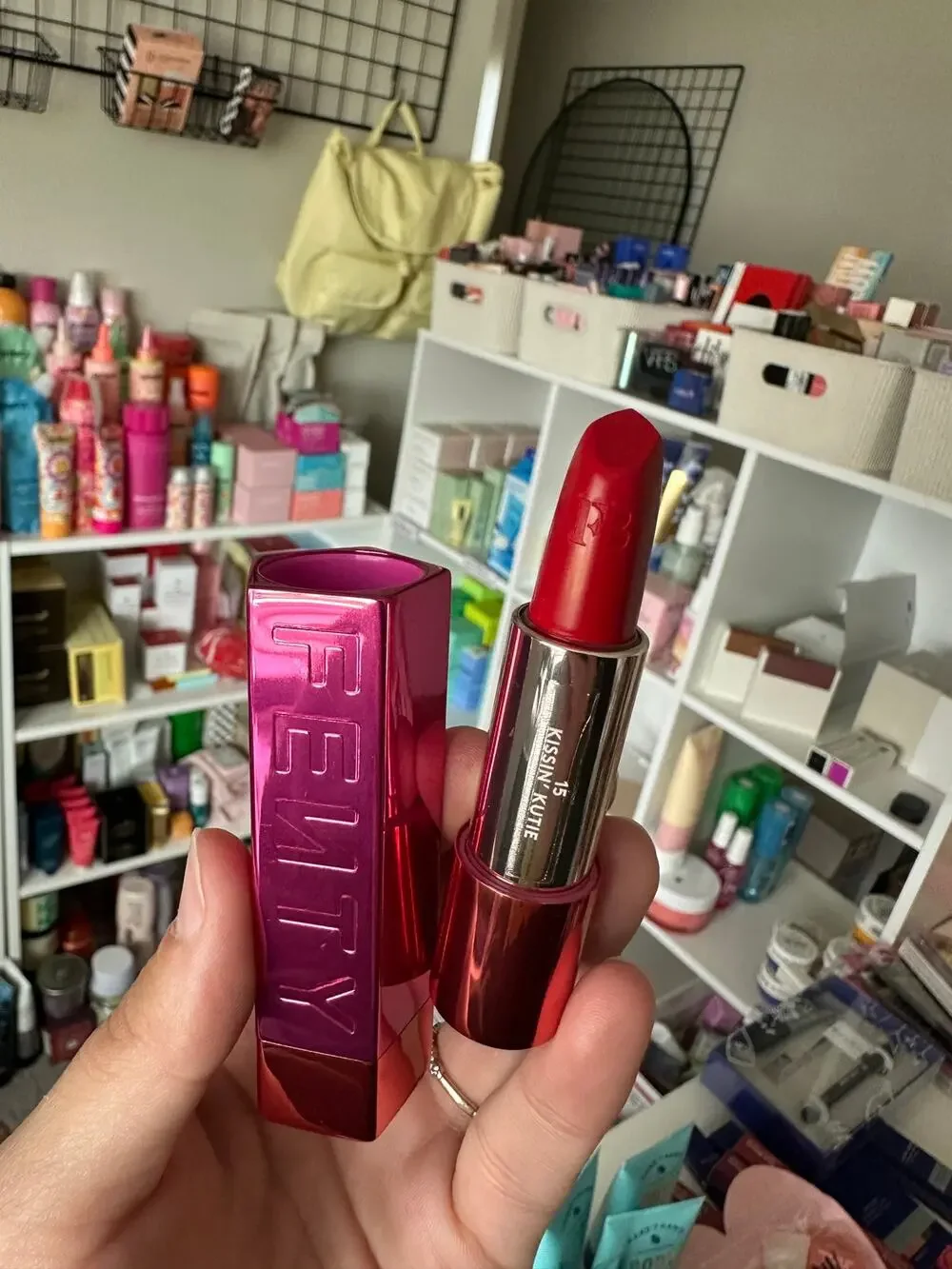 FENTY BEAUTY Refillable Semi-Matte Lipstick & Case 15 Kissin Kutie
